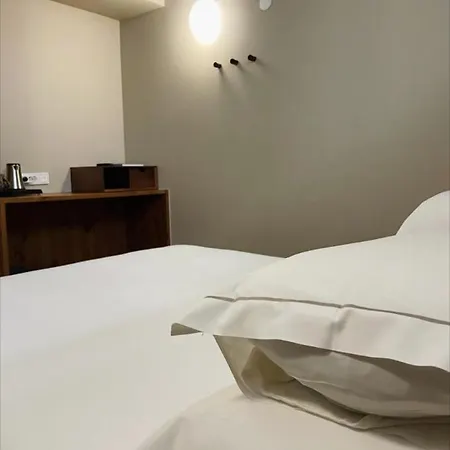 Outsite Mouco Szálloda